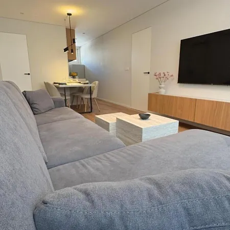 Stallure - Modern & Cozy Retreat Split
